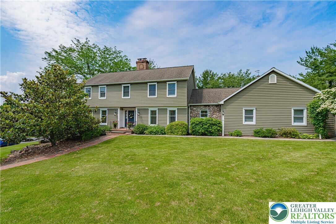 Property Photo: 1770 Maplewood Lane PA 18103