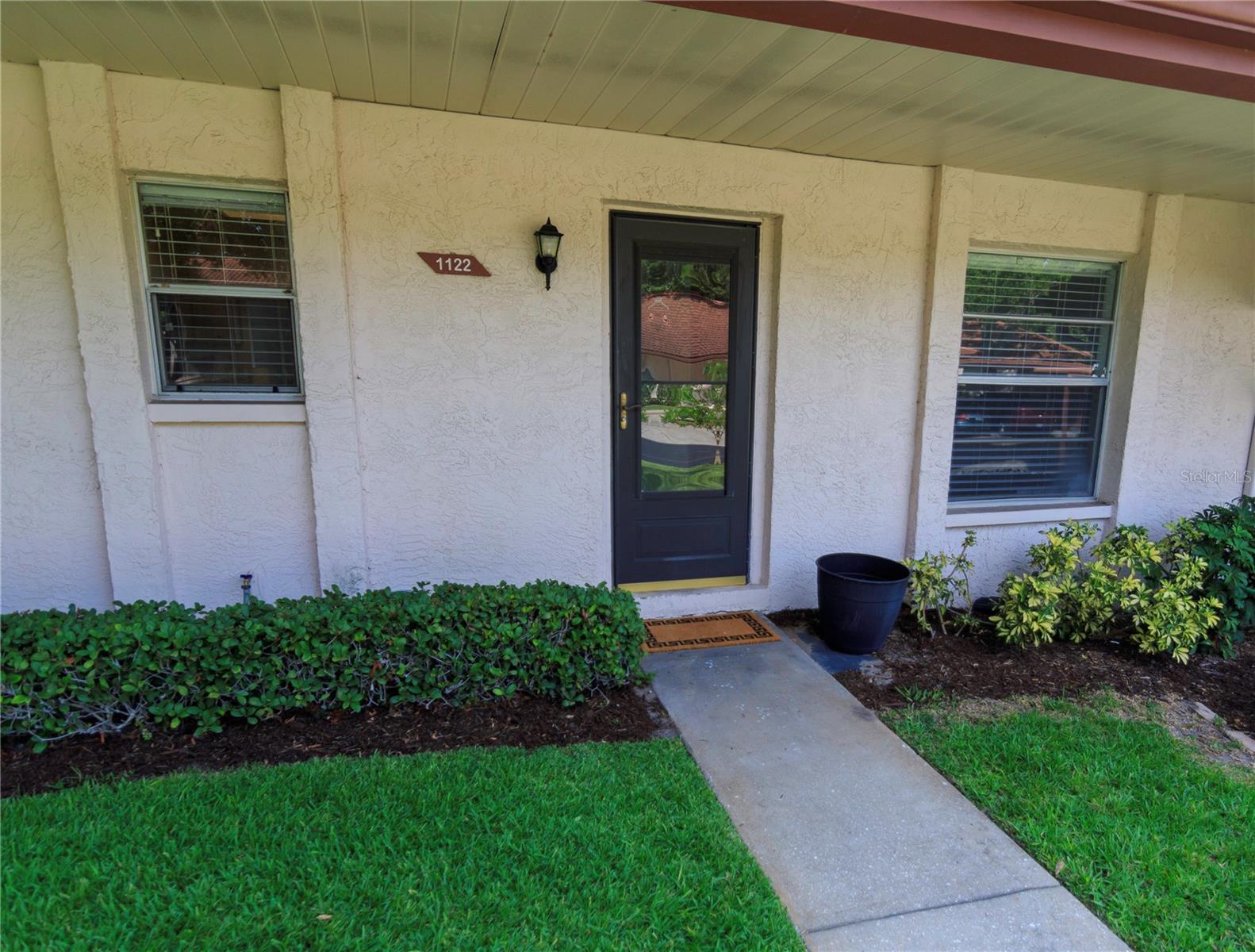 Property Photo: 1122 Montrose Place 1713 FL 34698