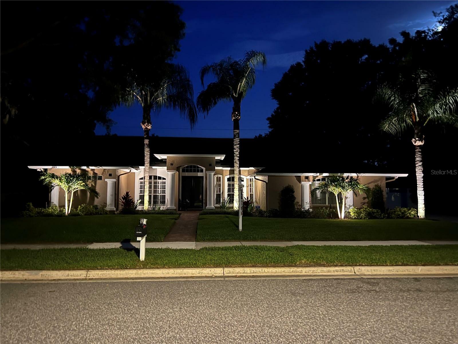 Property Photo: 831 Royalwood Lane FL 32765