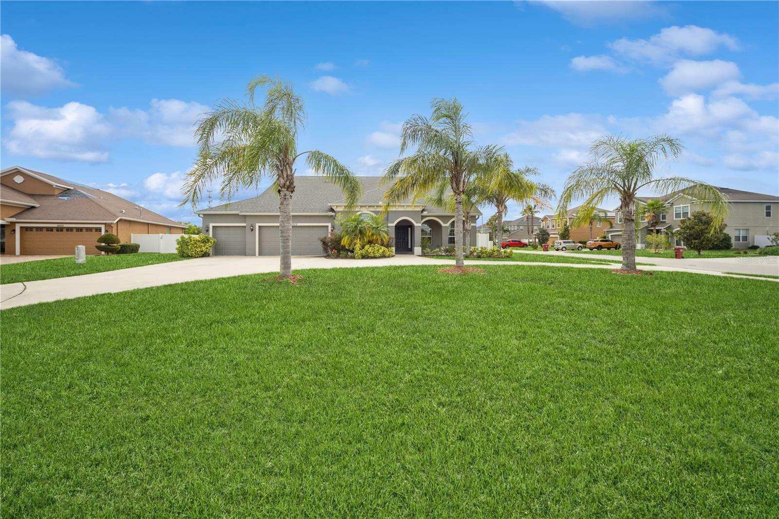 Property Photo:  1905 Via Napoli Street  FL 33566 