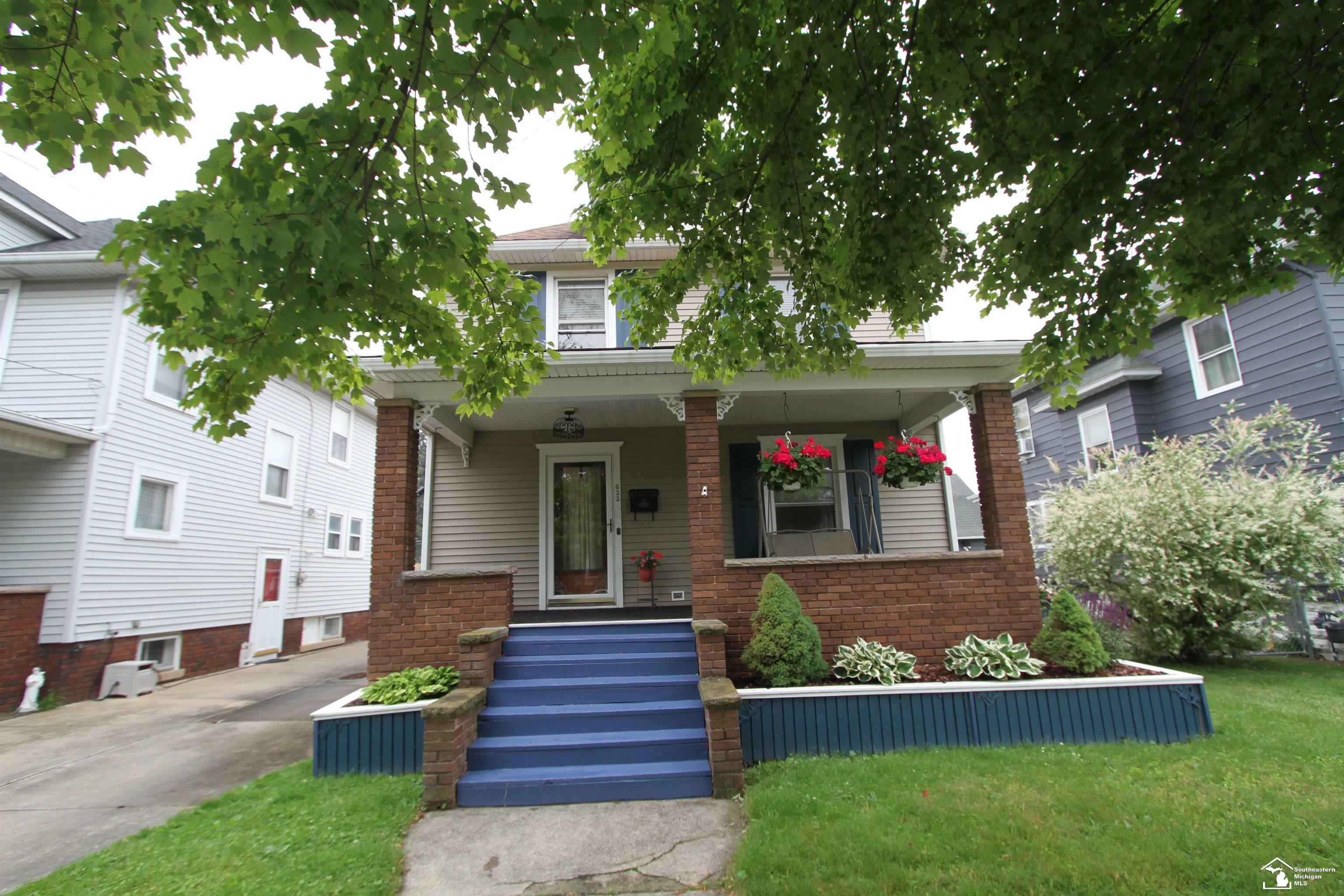 Property Photo: 633 Scott Street MI 48161