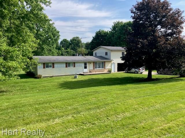 Property Photo: 138 W Hunters Creek Road MI 48446 9468