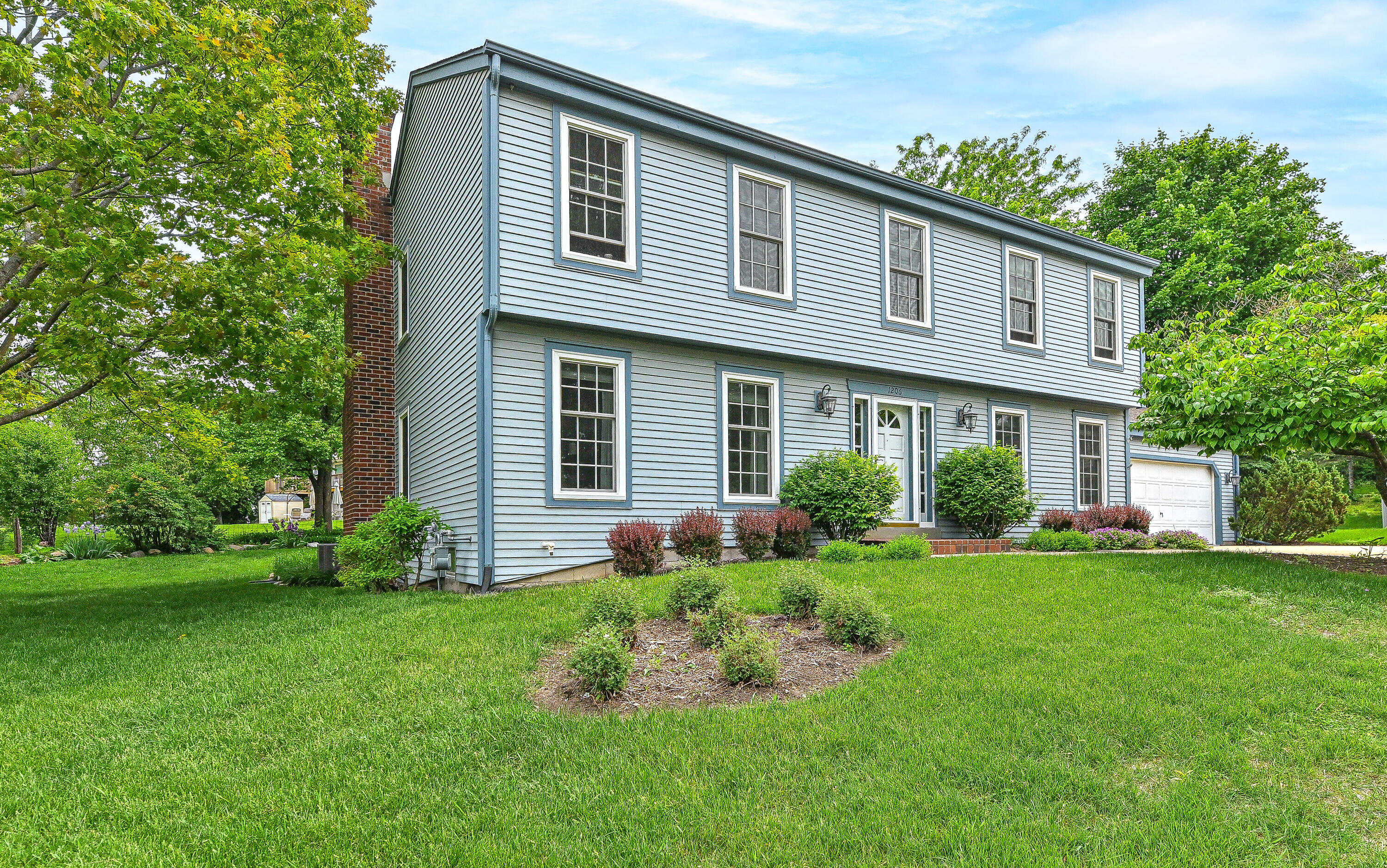 Property Photo: 1206 Woodview Dr WI 53189