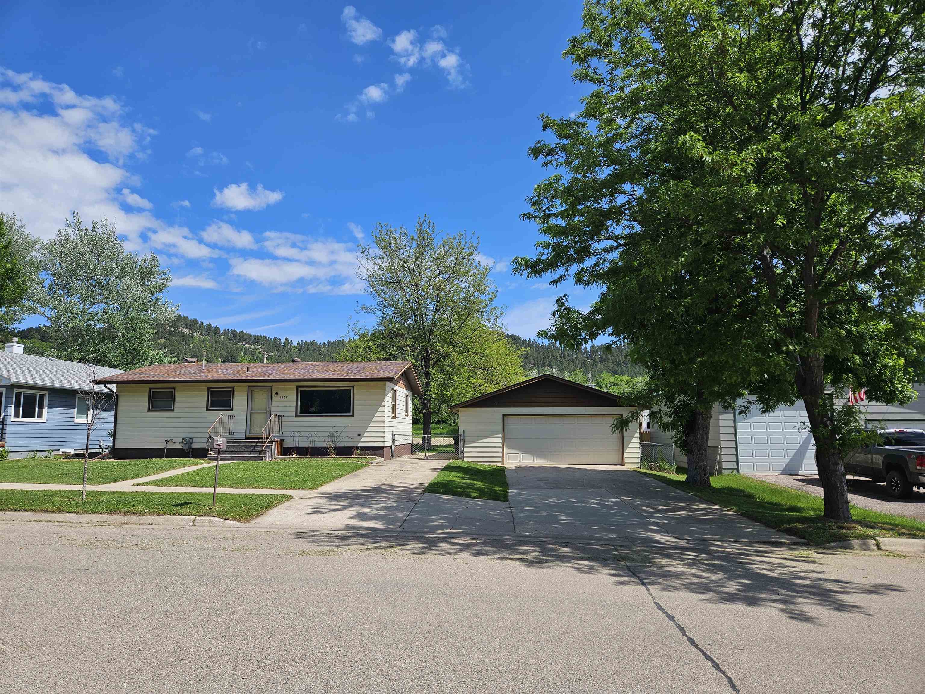 Property Photo:  1957 Williams Street  SD 57785 
