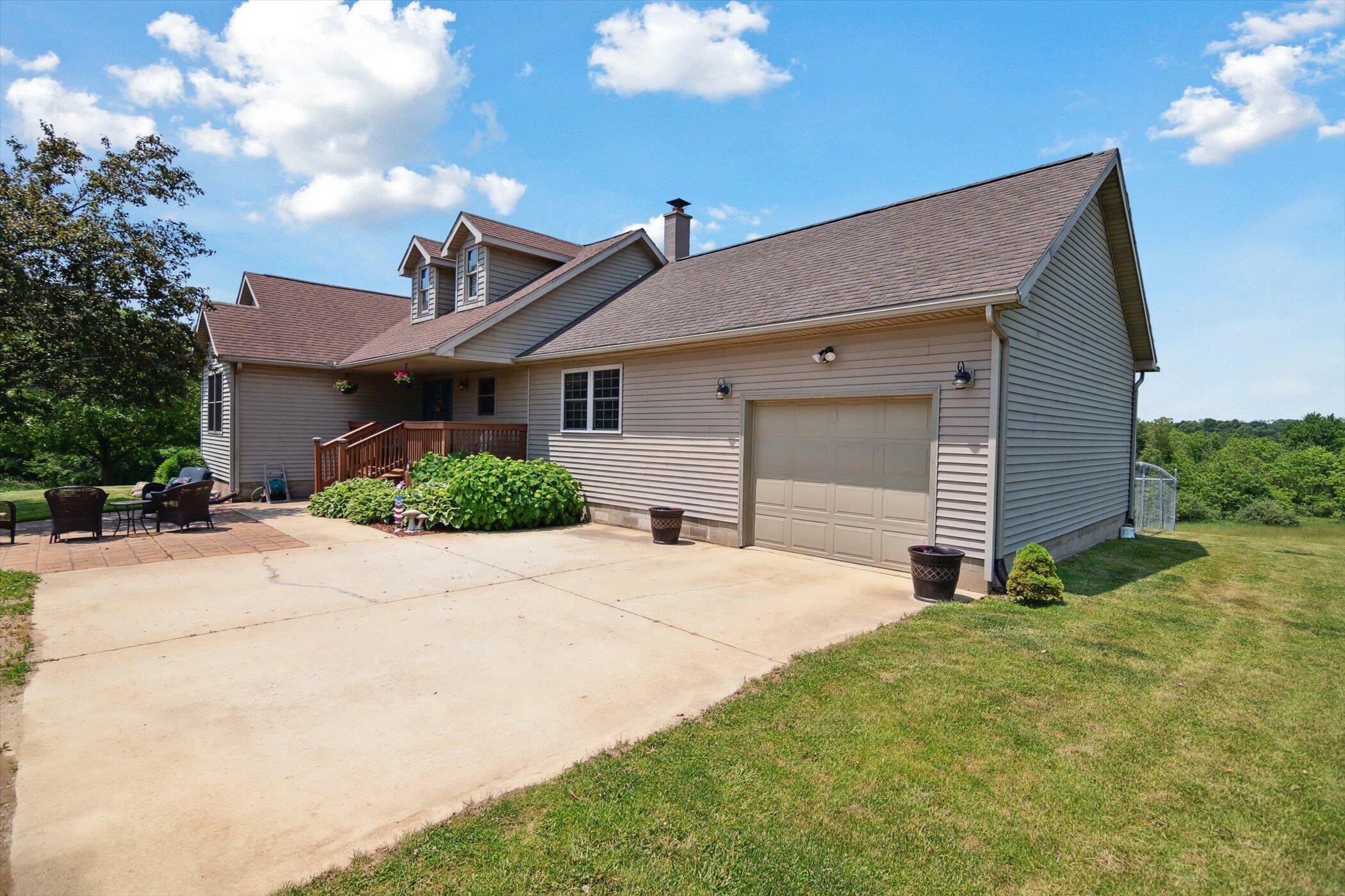 Property Photo: 1741 N Bunn Road MI 49242