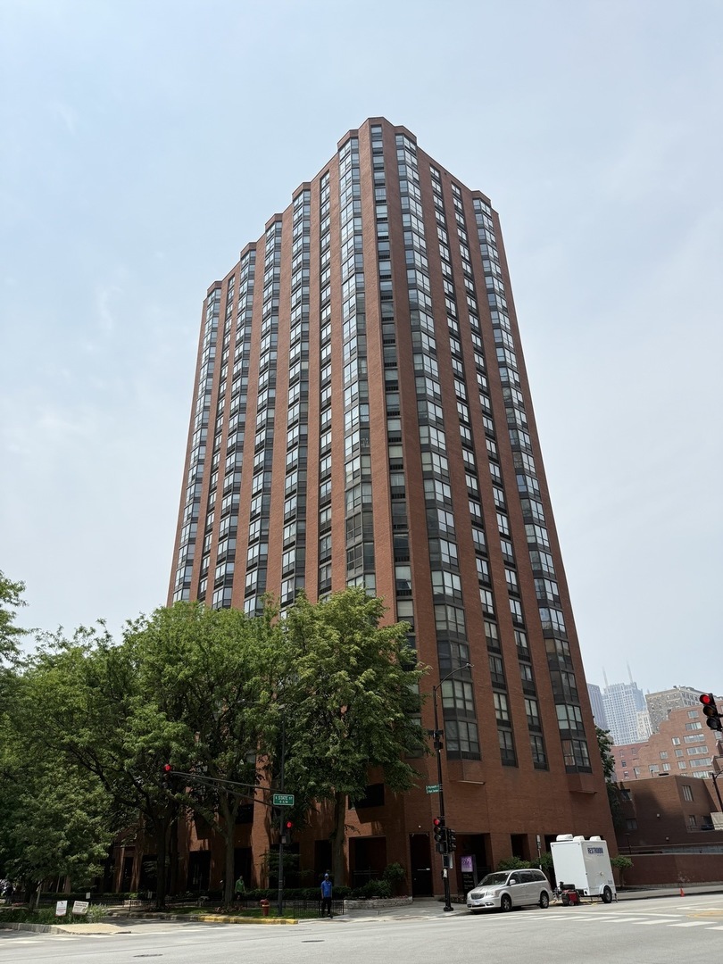 Property Photo:  899 S Plymouth Court 1202  IL 60605 