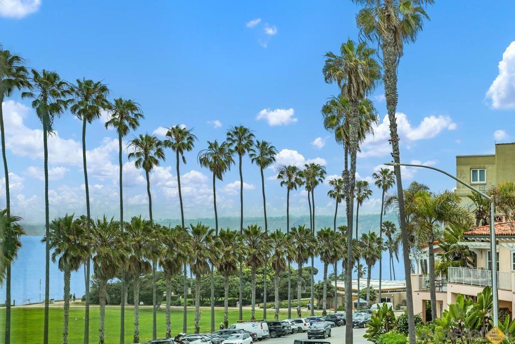 Property Photo: 8040 Girard Ave 2 CA 92037