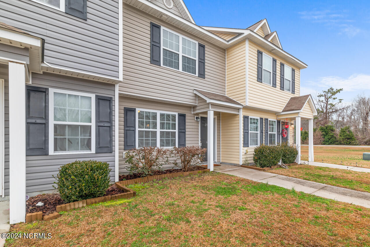 Property Photo:  200 Lanieve Court 6  NC 28539 