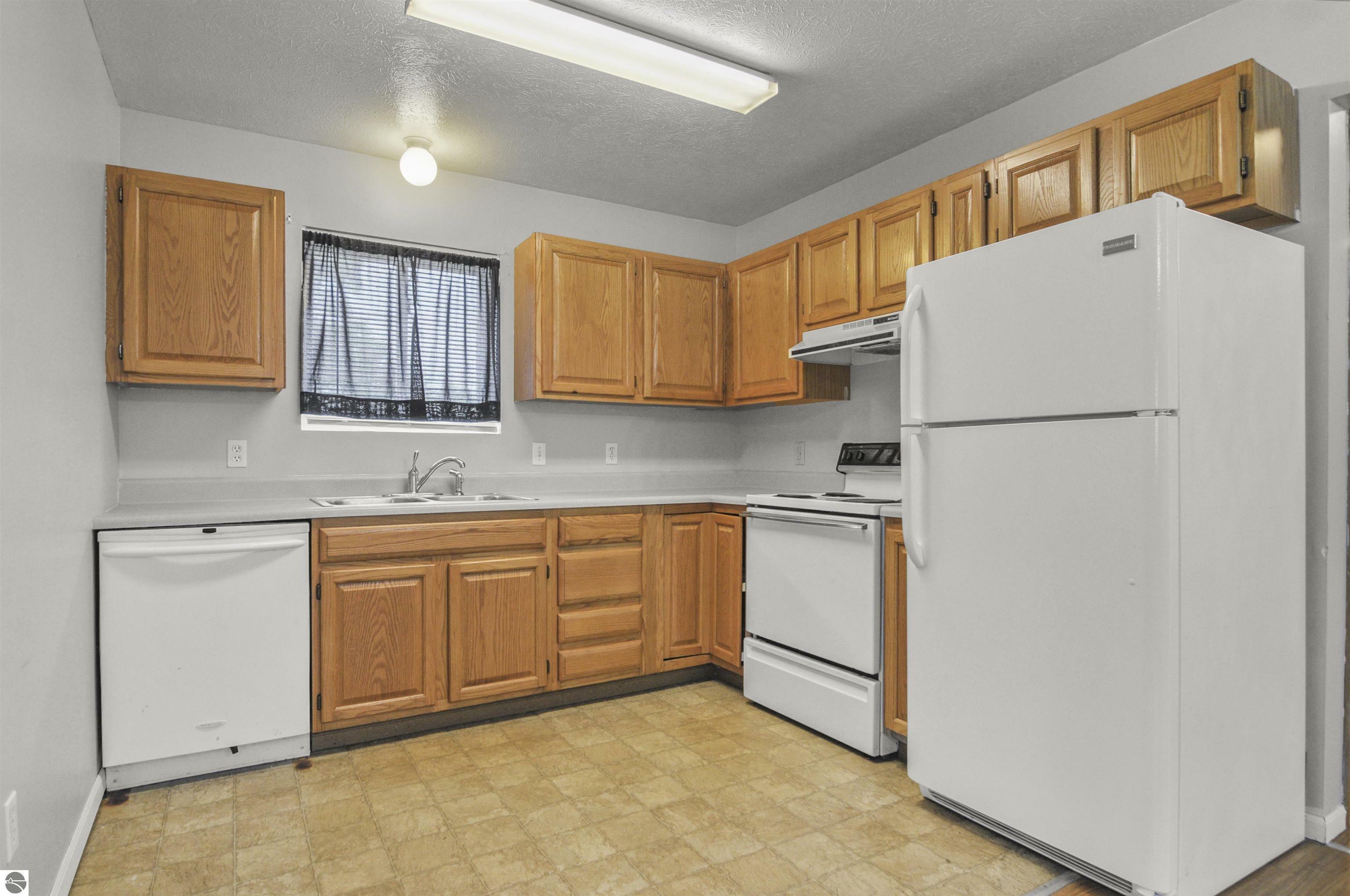 Property Photo: 1404/1406 W Division Street MI 49601