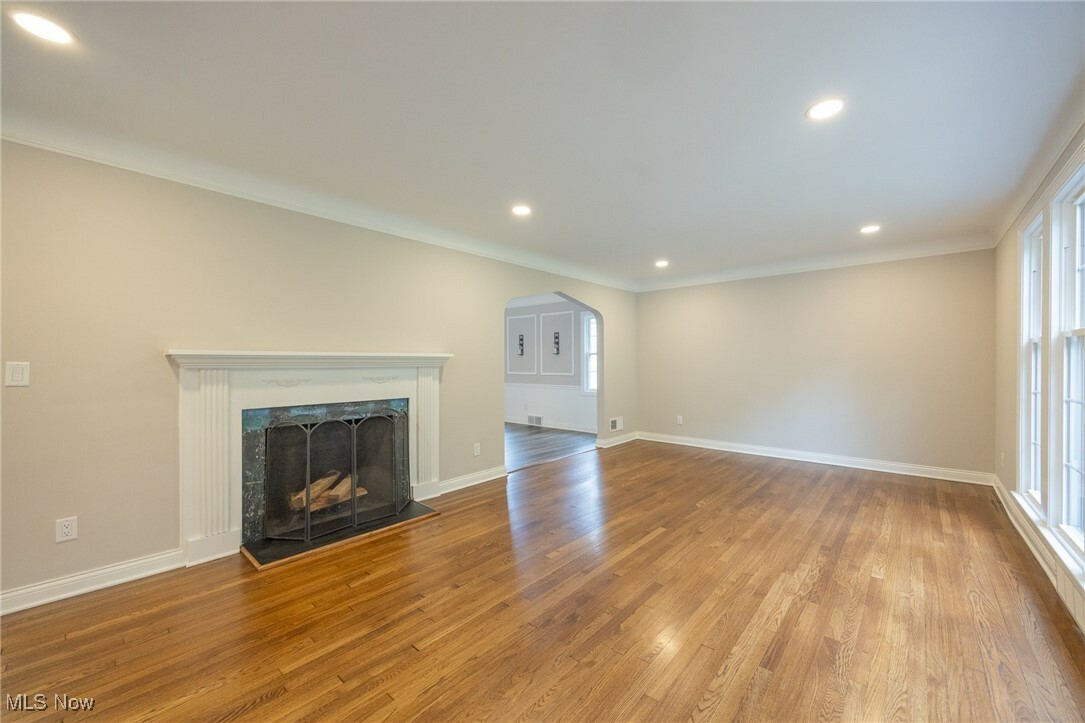 Property Photo: 17607 Scottsdale Boulevard OH 44120
