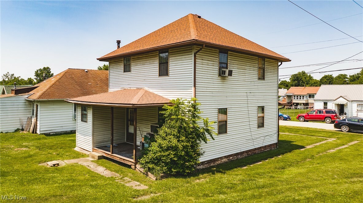 Property Photo: 2114 11th Avenue WV 26101