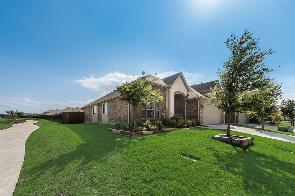 Property Photo: 1008 Mathew Drive TX 75409