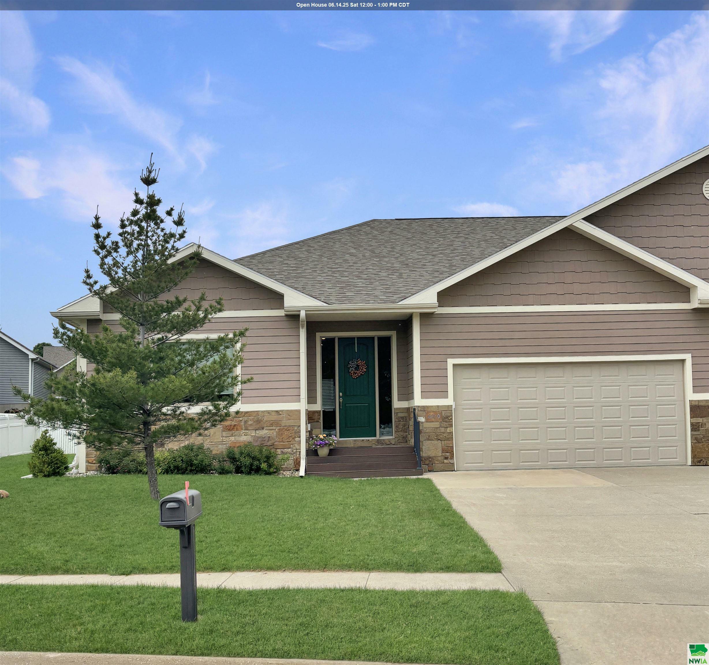 Property Photo: 4619 S Lakeport St IA 51106