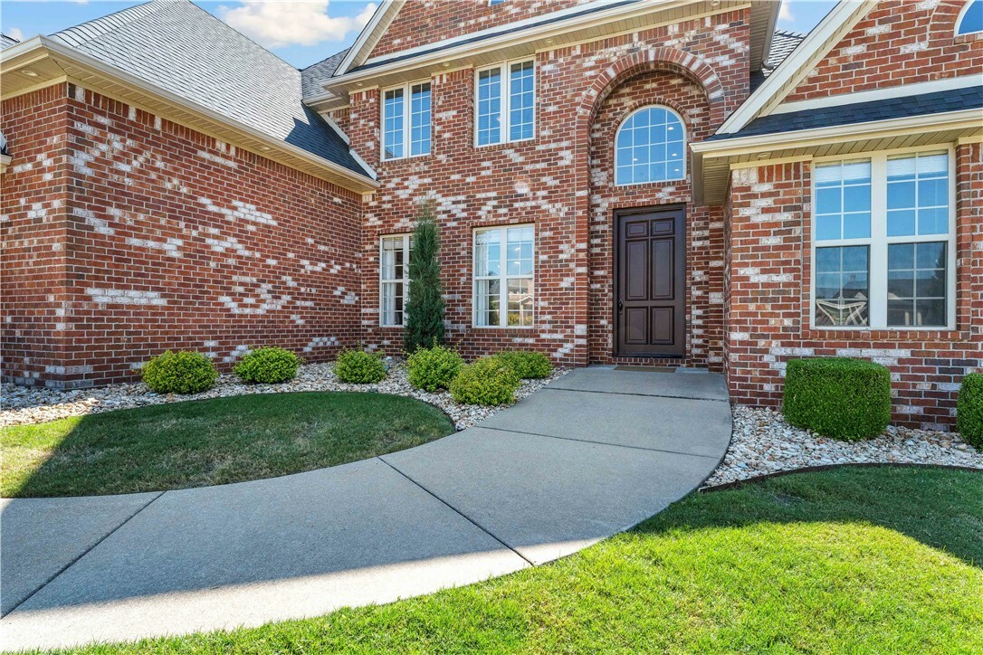 Property Photo: 5304 S Promontory Court AR 72758