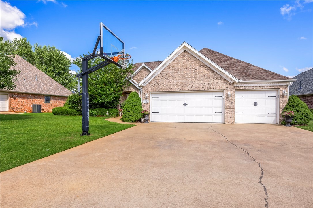 Property Photo: 11502 Frisco Drive AR 72730