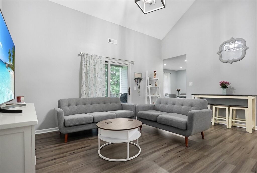 Property Photo:  84 Tennis Plaza Rd 46  MA 01826