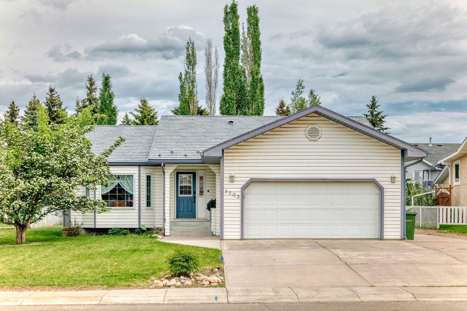 Photo de la propriété: 5503 63 Avenue AB T4H 1K6