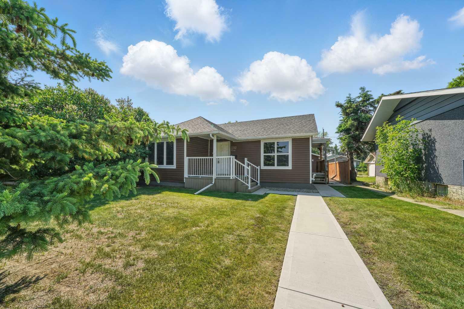 Property Photo: 3717 45 Street AB T4N 1J3
