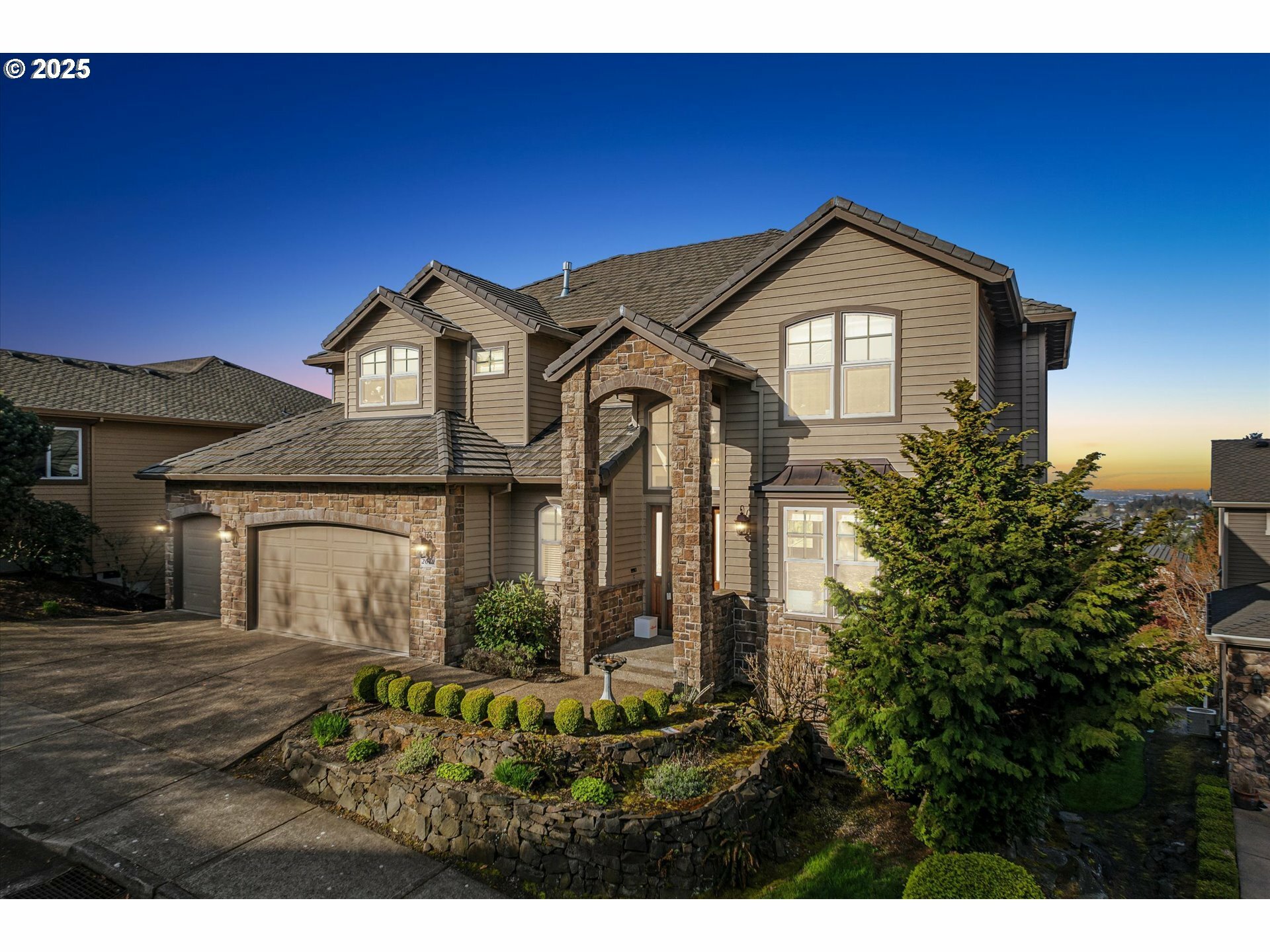 Property Photo: 2640 NW Birkendene St OR 97229