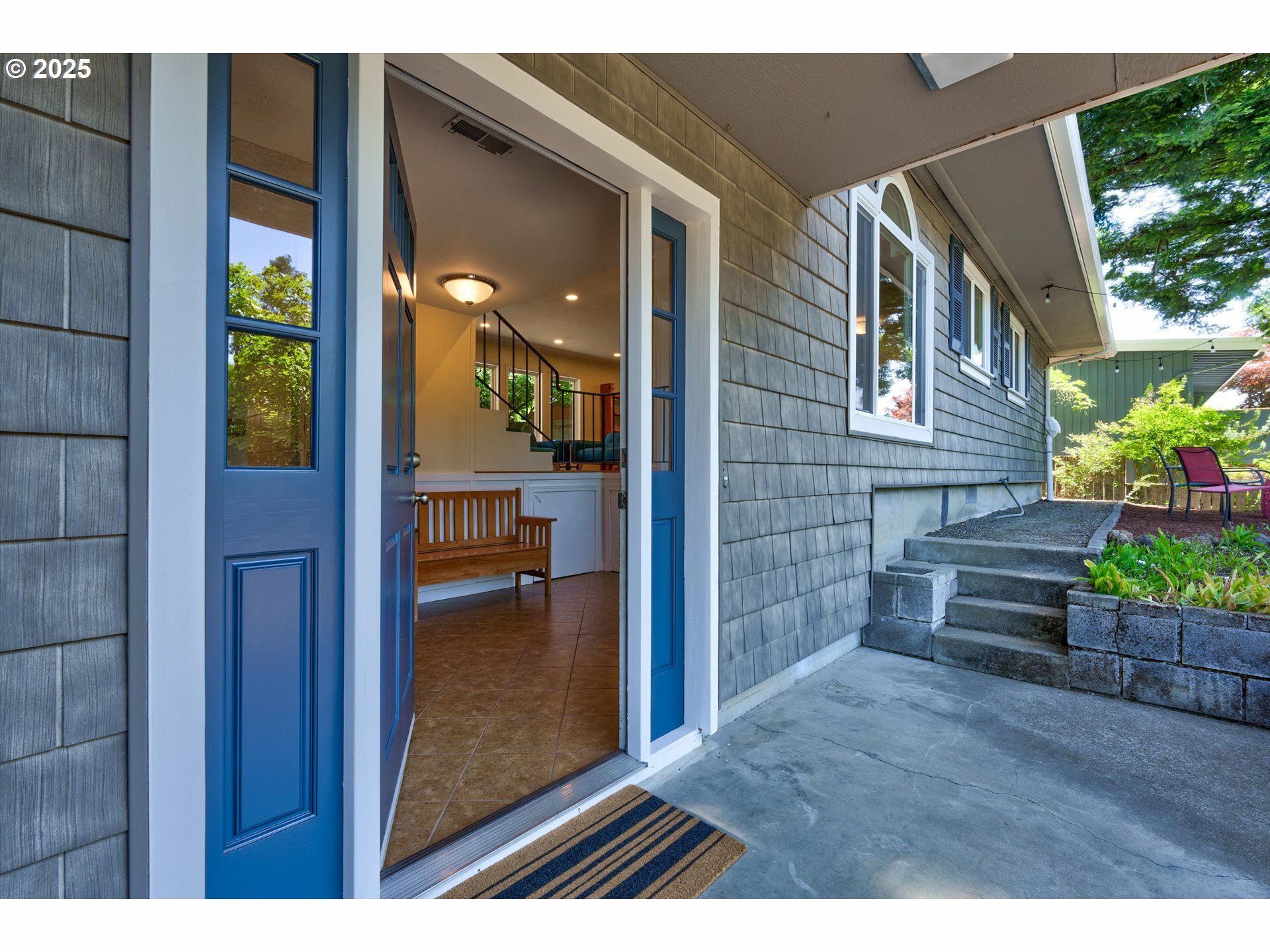 Property Photo: 2941 NW Elmwood Dr OR 97330