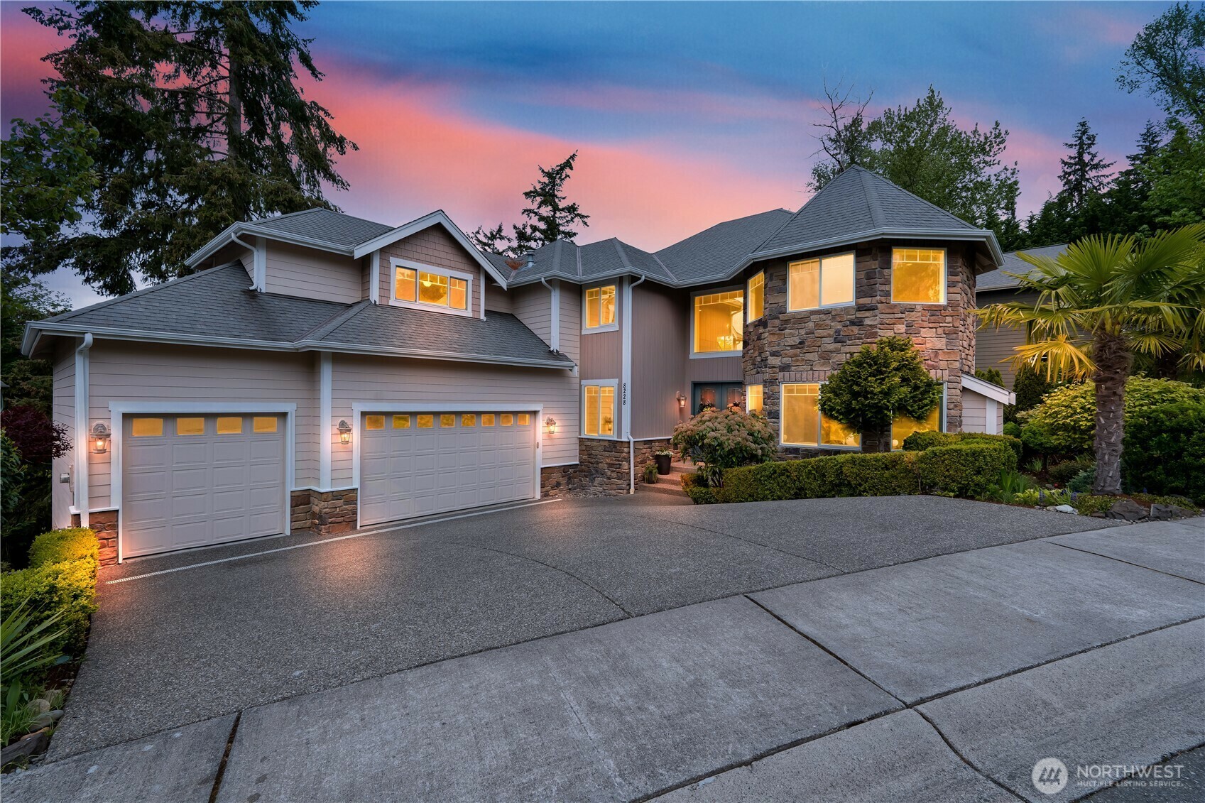 Property Photo:  8228 NE 187th Way  WA 98028 