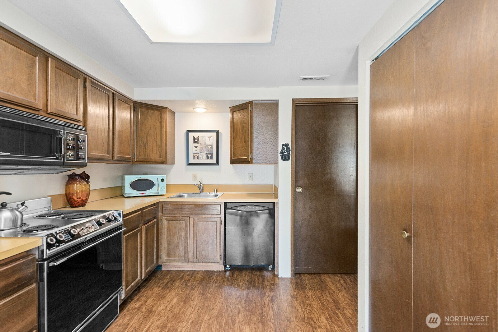 Property Photo: 11300 1st Avenue NE #224 WA 98125
