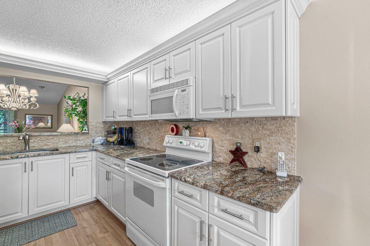 Property Photo: 10101 Mangrove 204 Drive 204 FL 33437