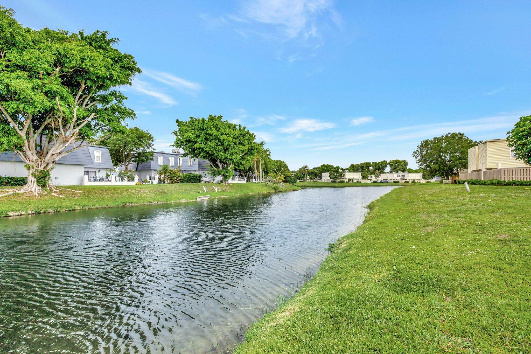 Property Photo: 1586 Shaker Circle FL 33414