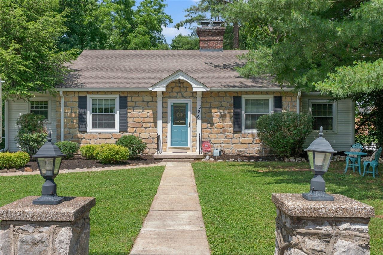 Property Photo:  326 Sumpter Avenue  KY 42101 