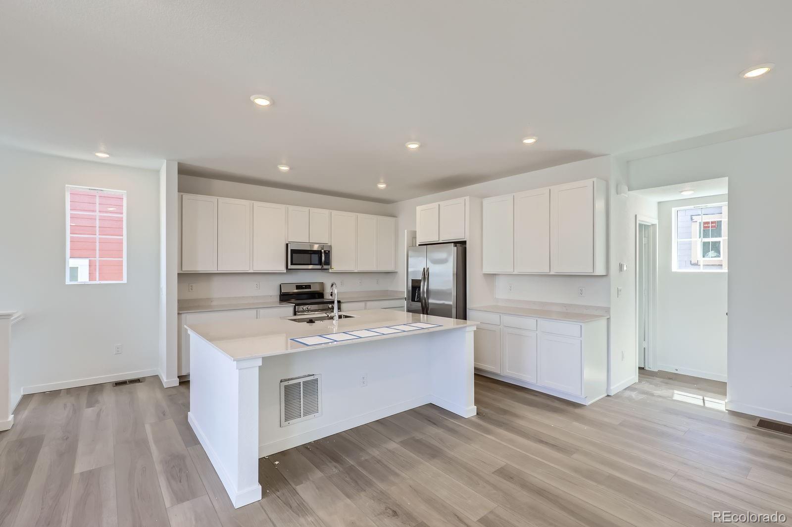 Property Photo: 6747 E 149th Avenue CO 80602