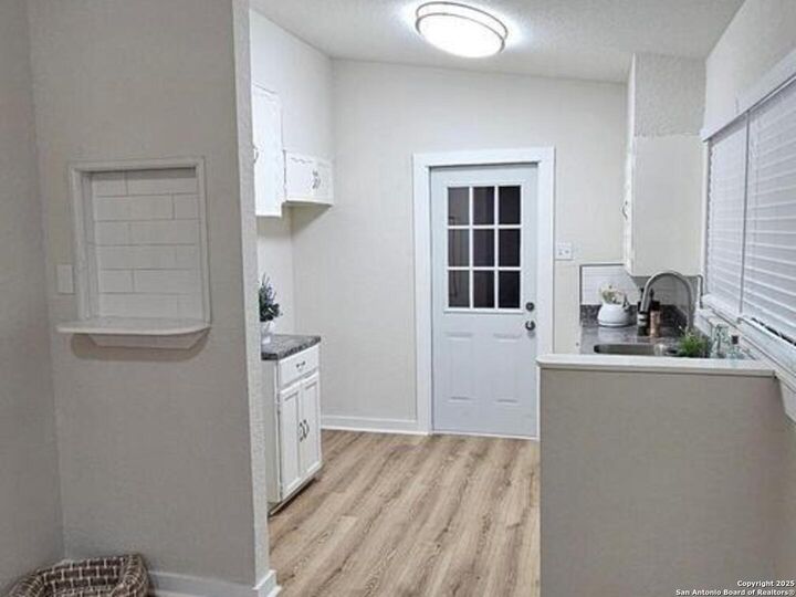 250 Artemis  San Antonio TX 78218 photo