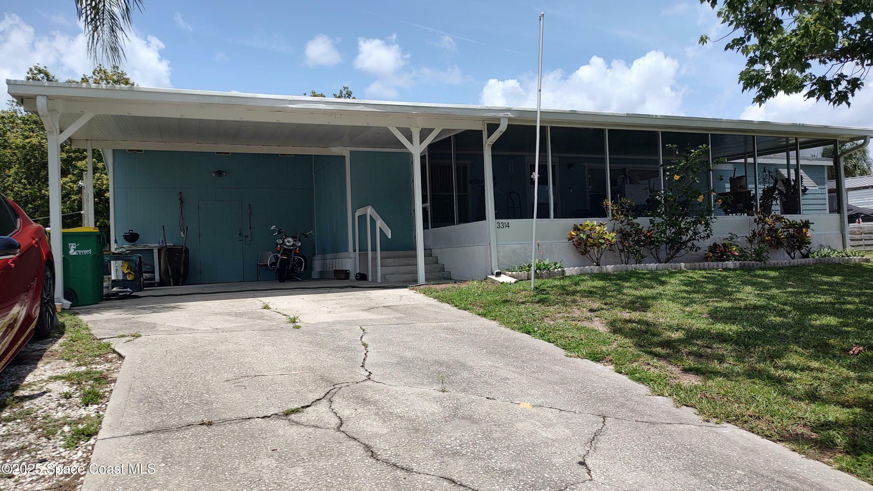 Property Photo: 3314 Nab Street FL 32754
