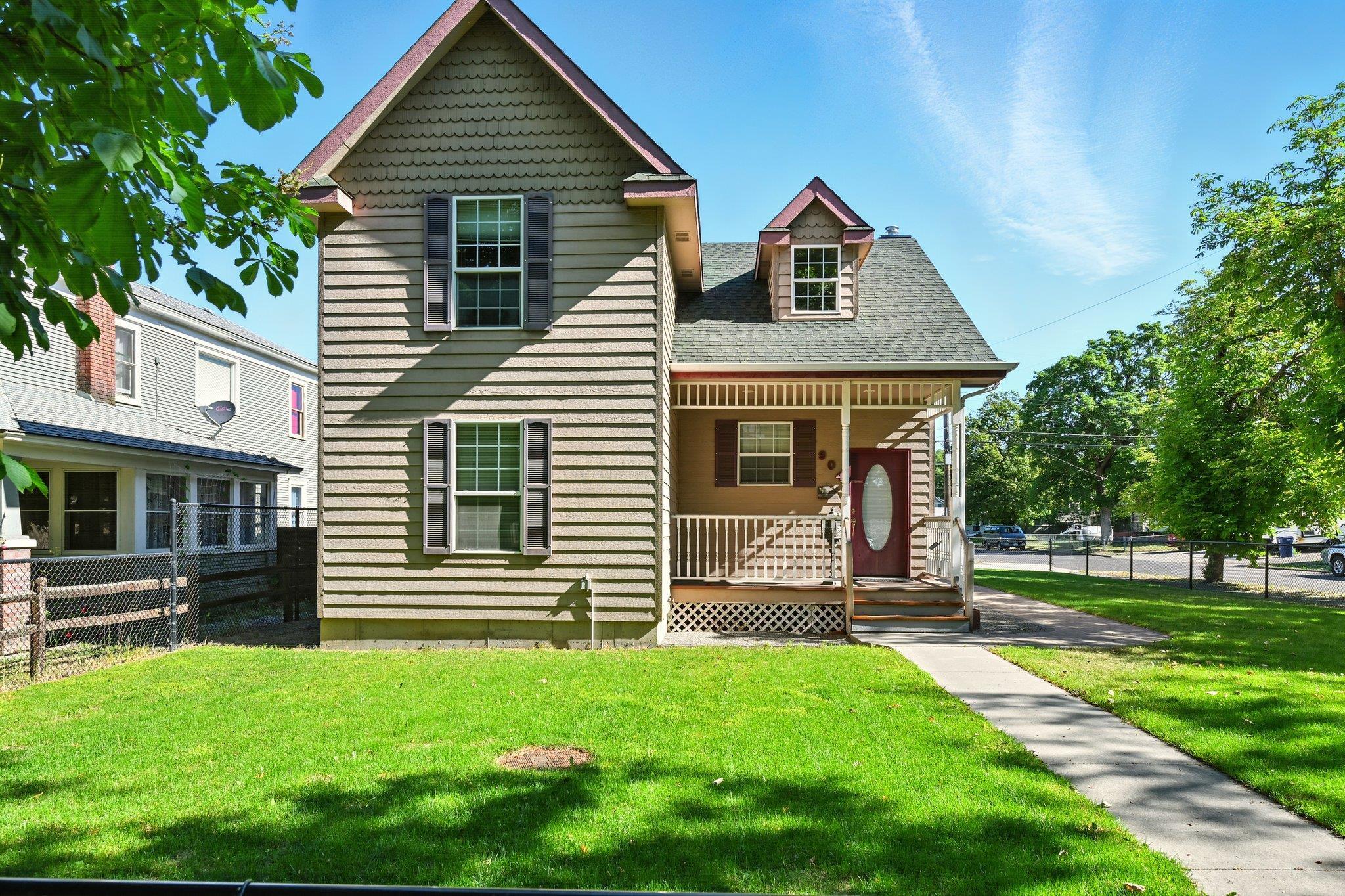 Property Photo: 904 W Cleveland Ave WA 99205
