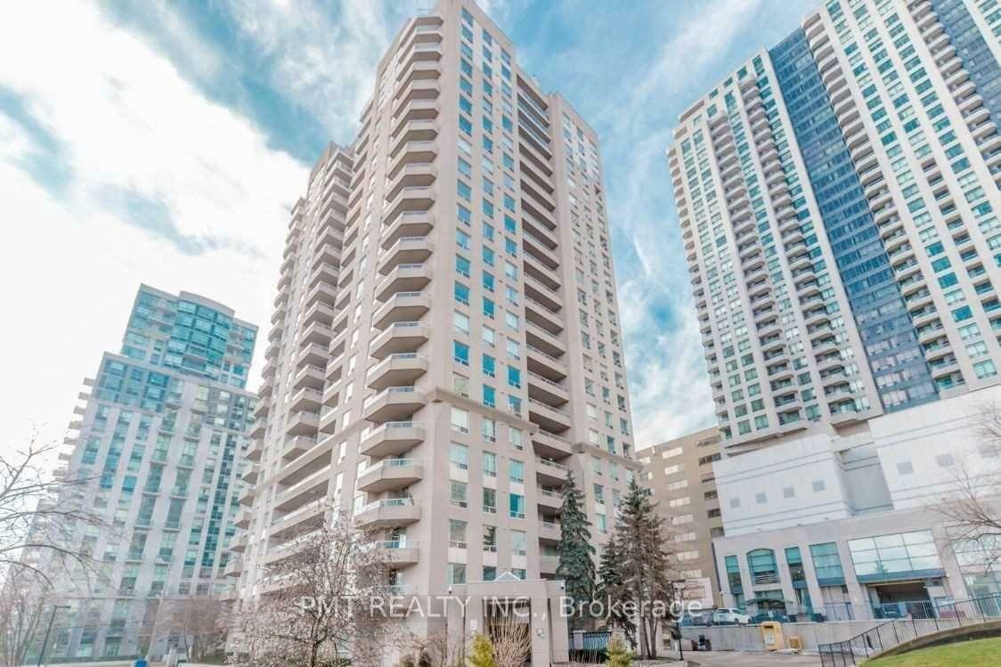 Property Photo: 18 Hillcrest Avenue 1807 ON M2N 6T5