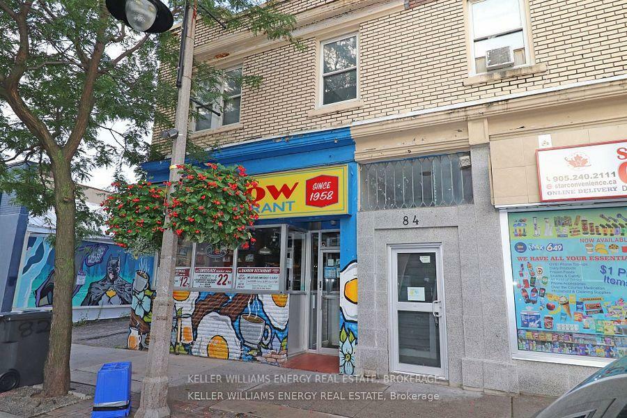 Property Photo: 84 Simcoe Street N 2 ON L1G 4S2