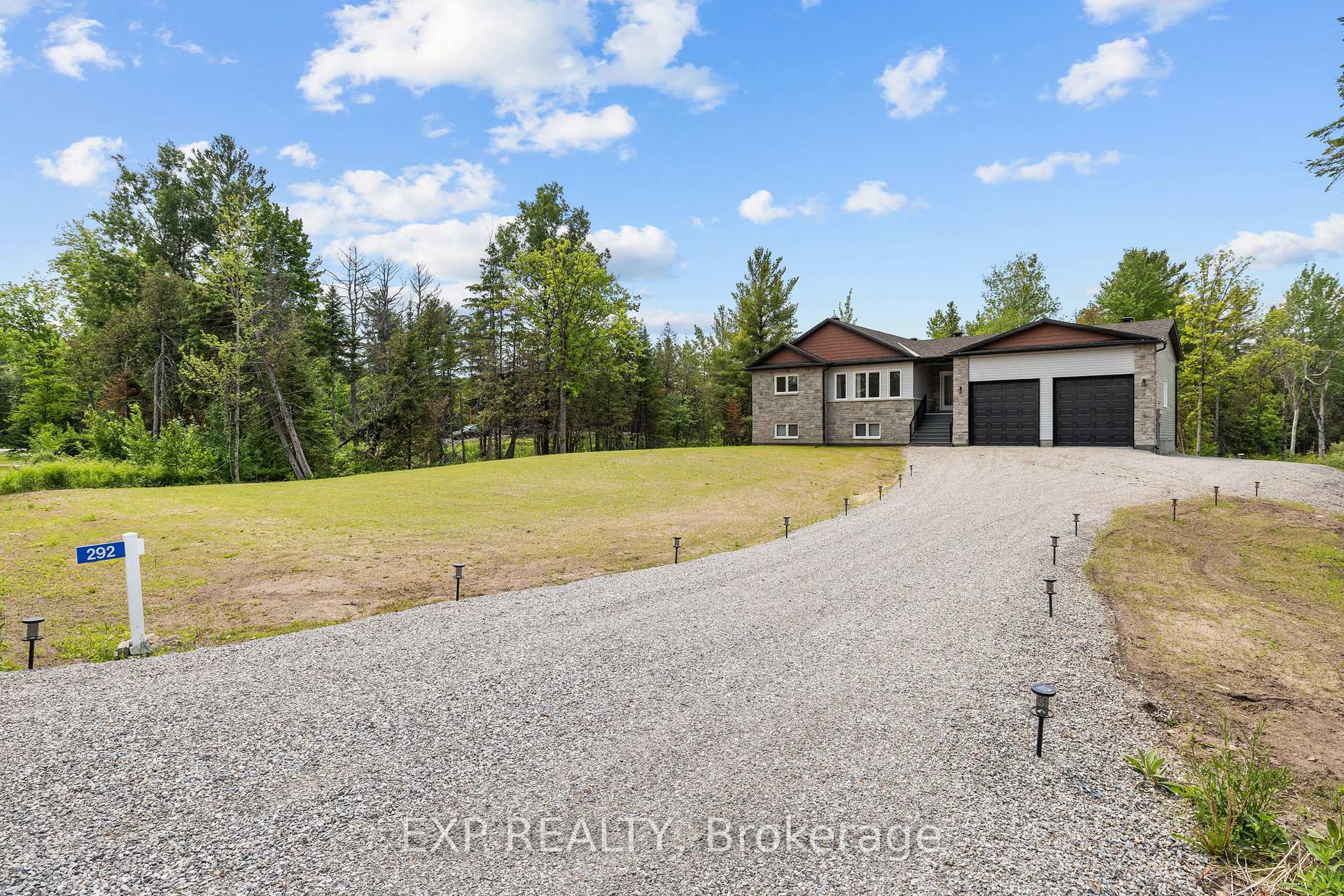 Property Photo: 292 James Andrew Way ON K7A 4S7