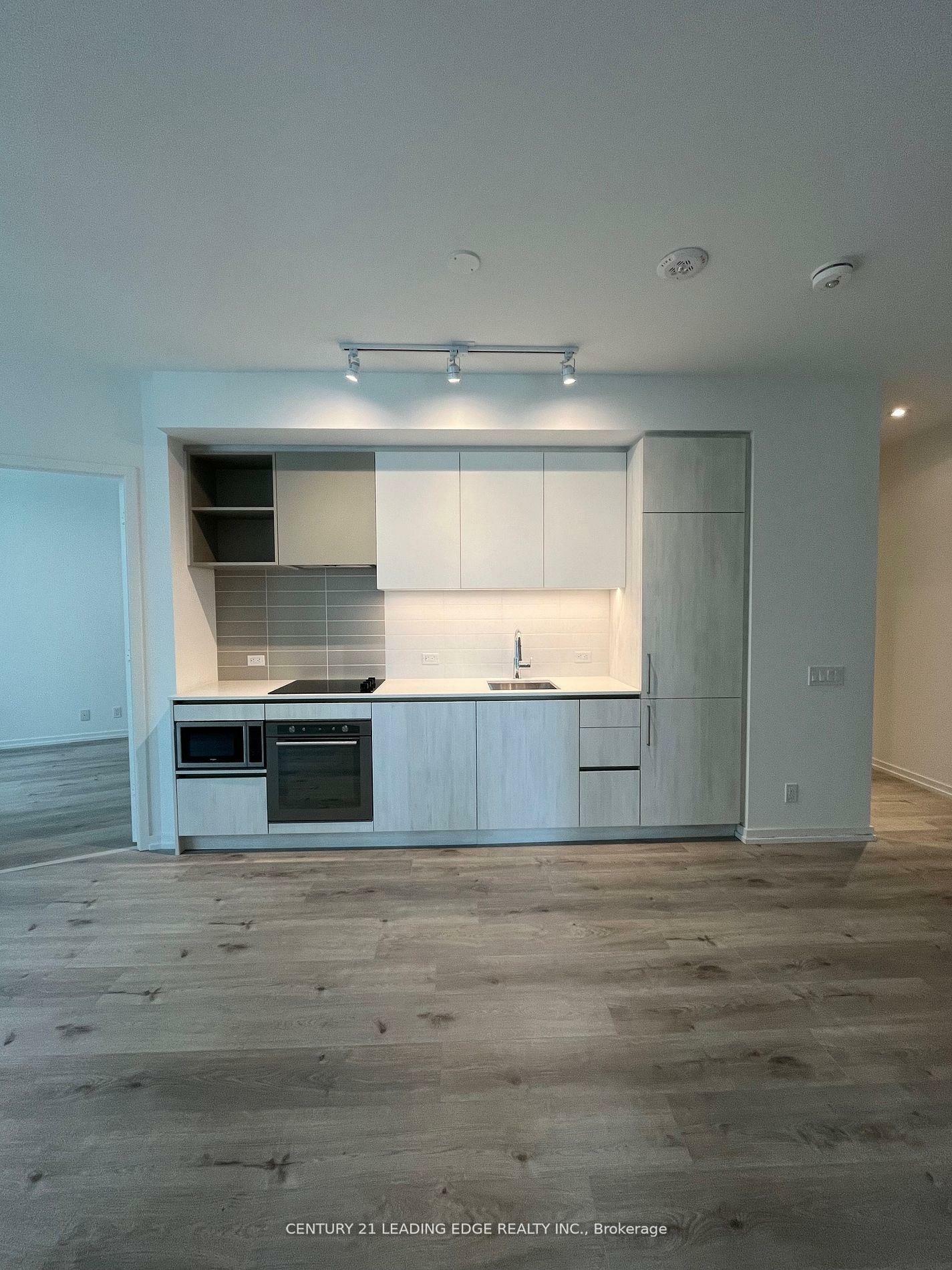 Photo de la propriété: 7890 Jane Street 506 ON L4K 0K9