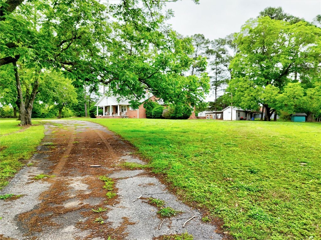 Property Photo: 1411 Trail Road SC 29627