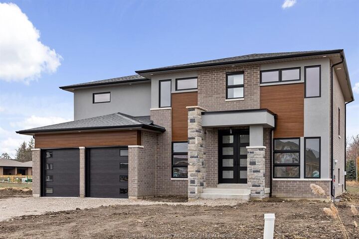 Photo de la propriété: 1257 Campana Crescent ON N8L 0K3