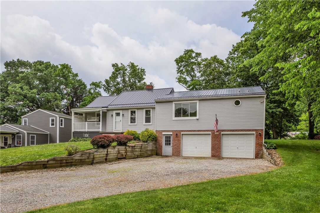 Property Photo: 109 Shaffer Rd PA 15143