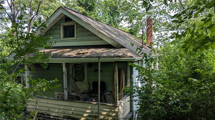 Property Photo:  2546 Merwyn Ave  PA 15204 