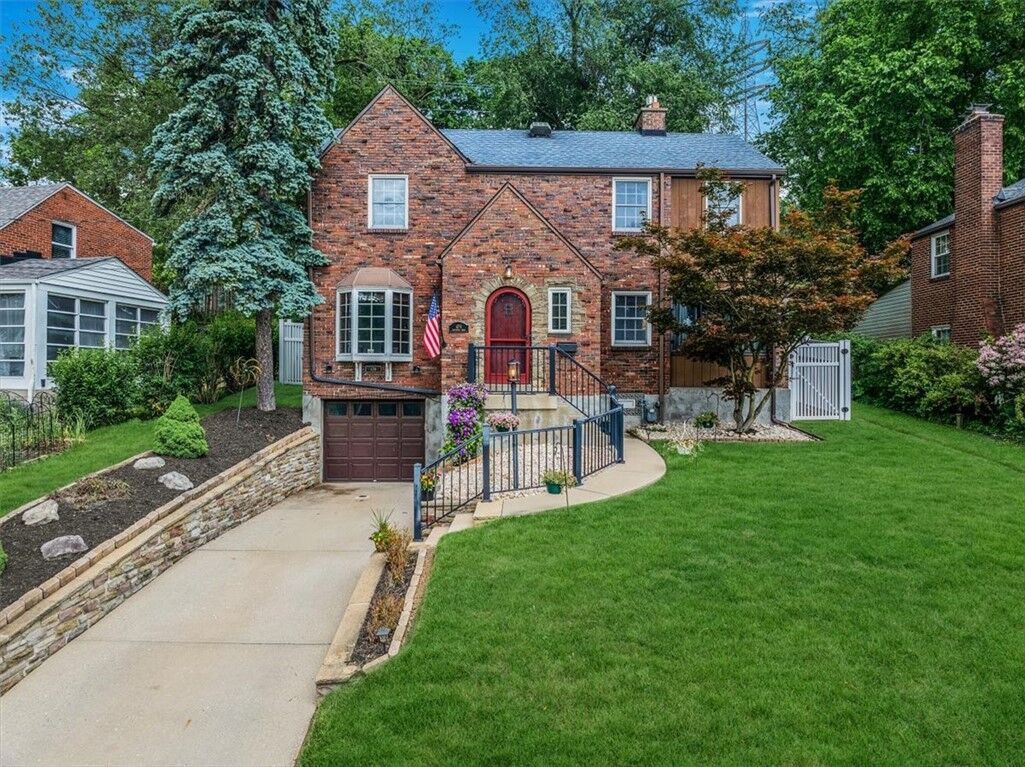 Property Photo:  479 Haverhill Road  PA 15228 