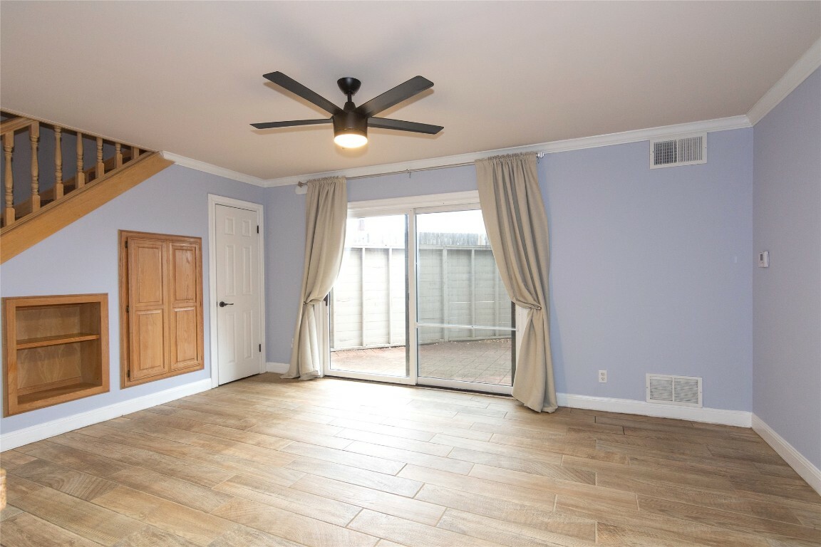 Property Photo: 2500 Steck Avenue 13 TX 78757