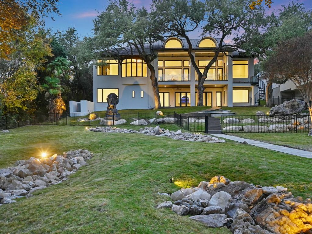 Property Photo: 5217 S Scout Island Circle TX 78731