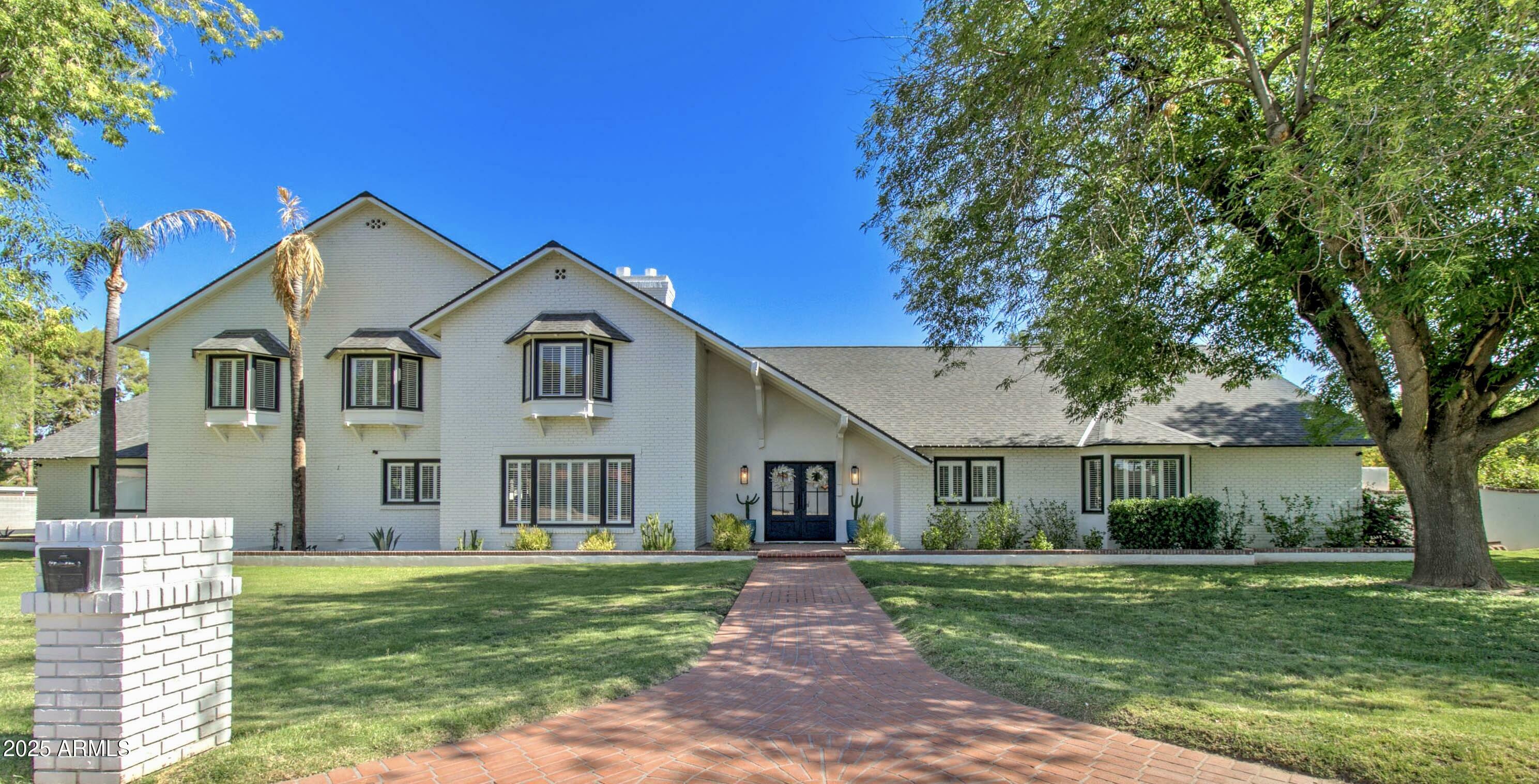Property Photo: 1712 E Fairfield Street AZ 85203