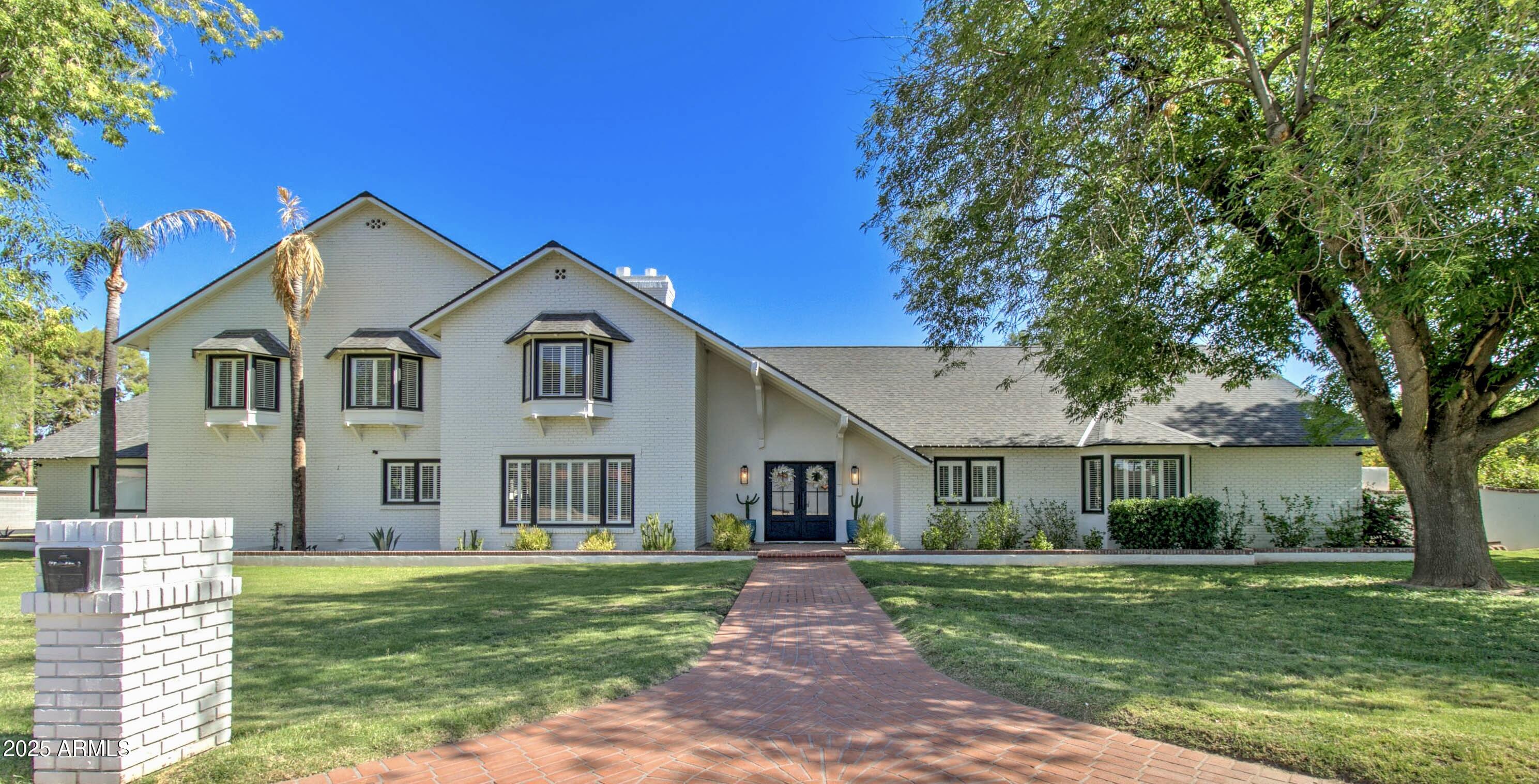 Property Photo: 1712 E Fairfield Street AZ 85203