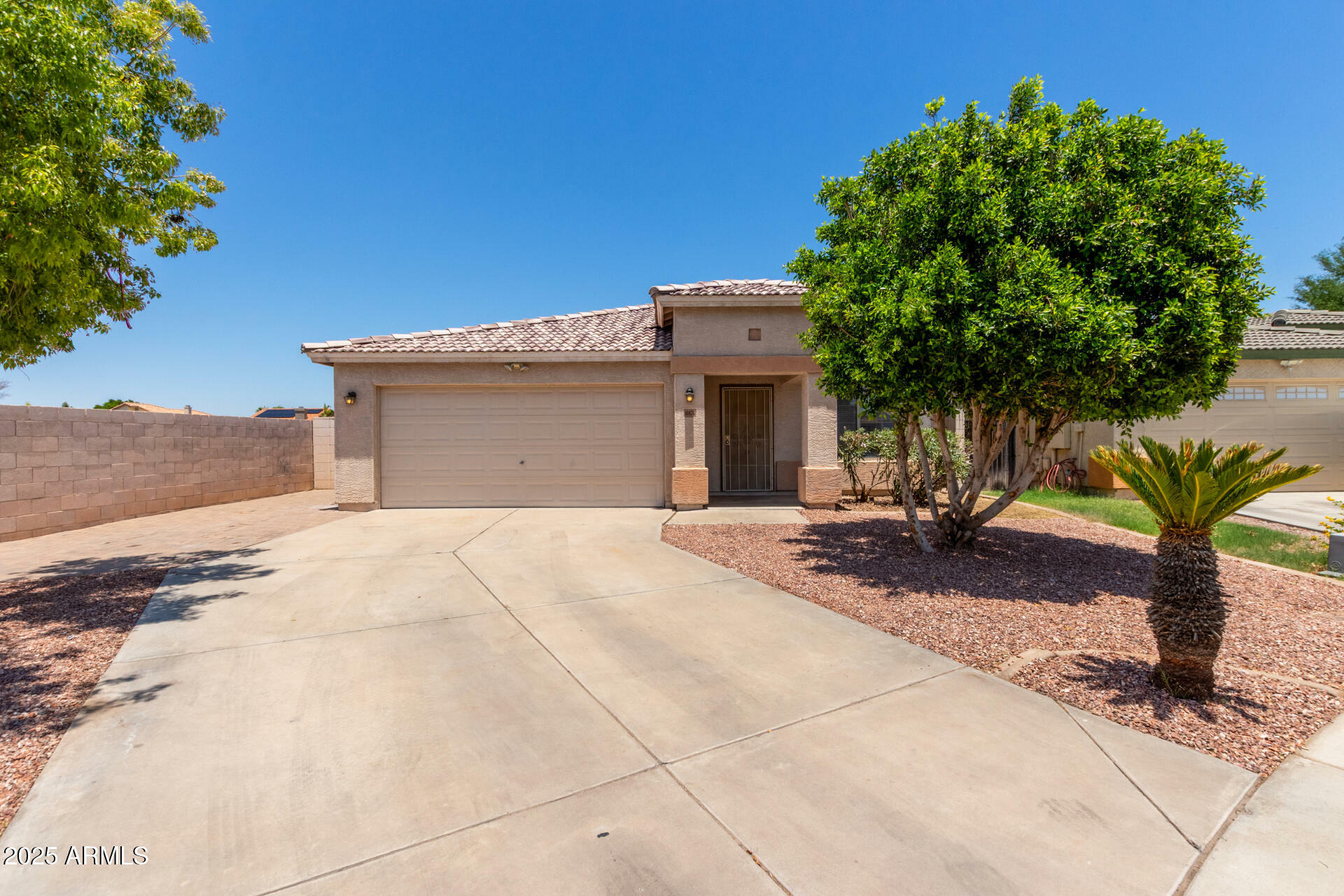 Property Photo: 10874 W Edgemont Avenue AZ 85392