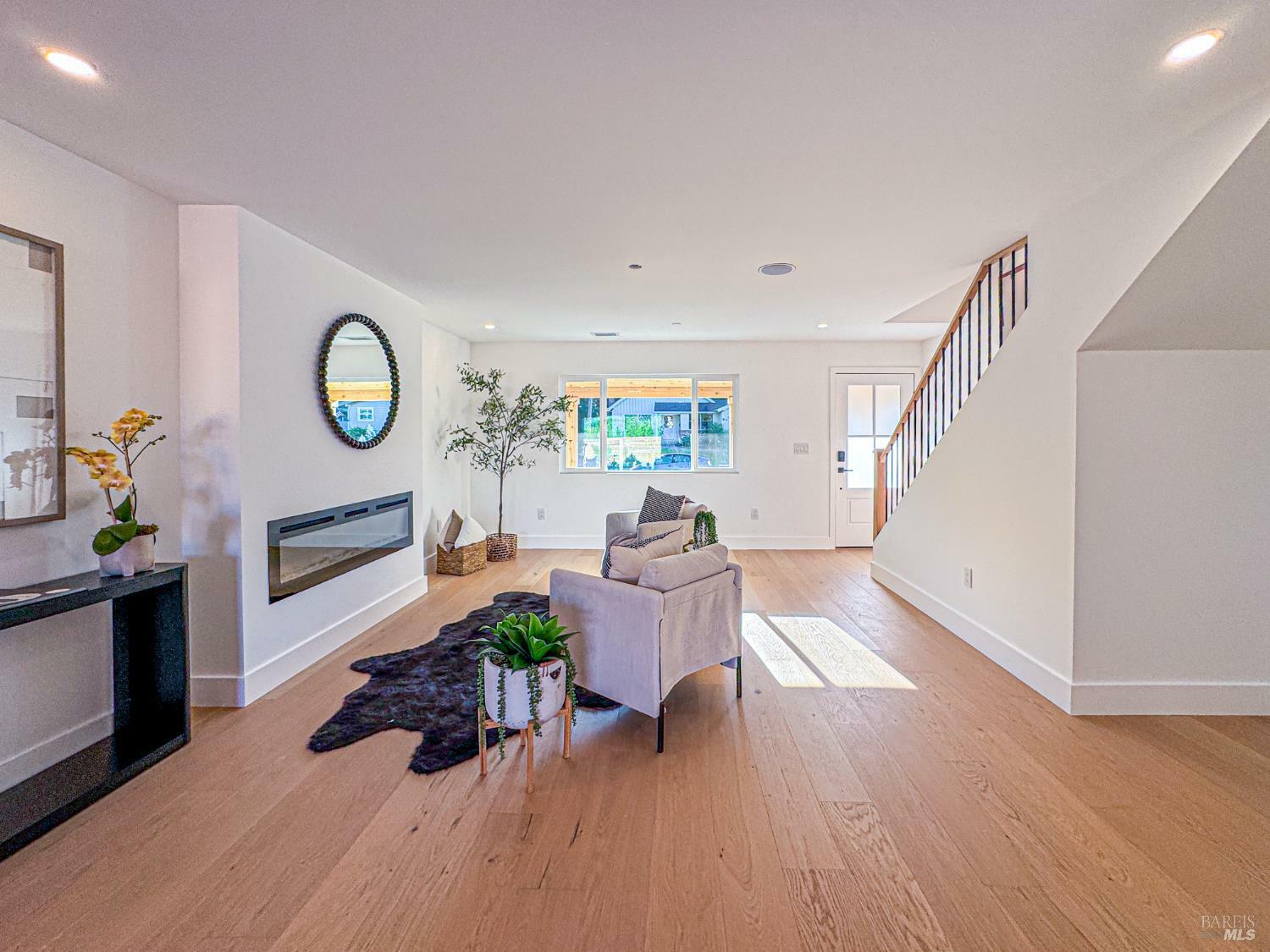 Property Photo: 2550 Heatherstone Drive CA 94903