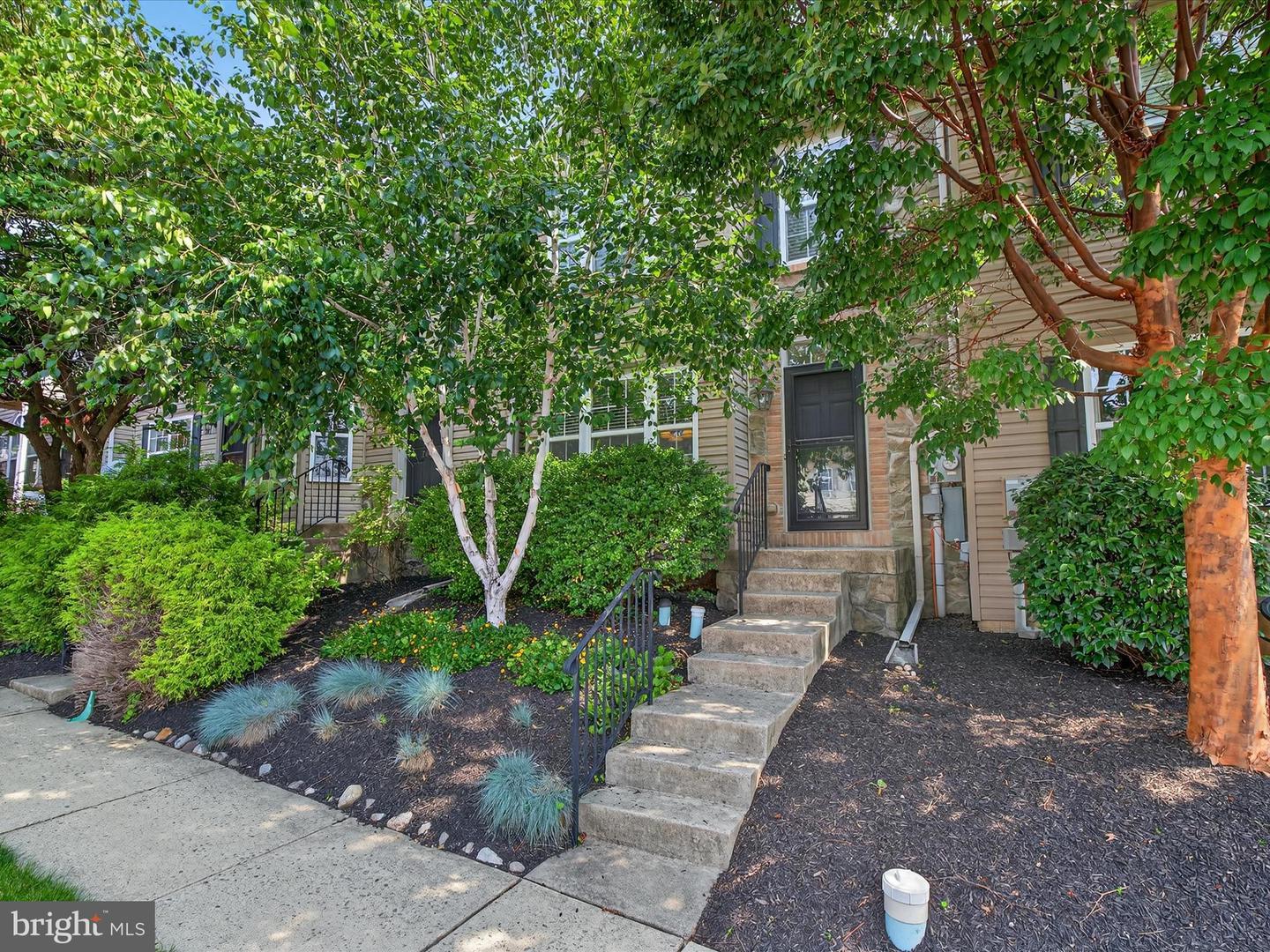 Property Photo: 212 Knollwood Road PA 17551