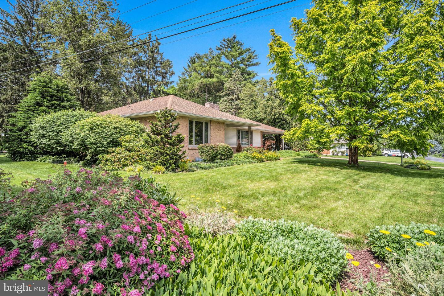 18 George Circle  Mechanicsburg PA 17055 photo